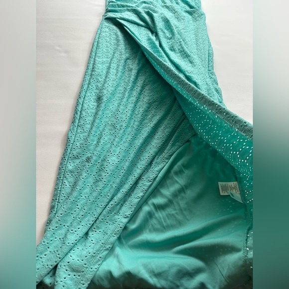 Rachel Roy teal eyelet faux wrap dress with mock collar. Size M - Picture 6 of 11